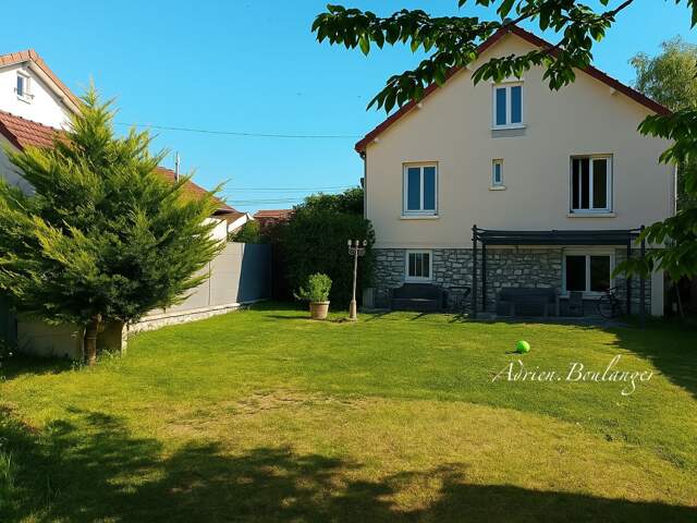 Maison à vendre 5 pièces COMBS LA VILLE (77) — photo du bien