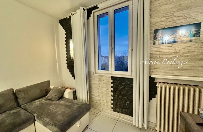 Maison à vendre 5 pièces COMBS LA VILLE (77) — photo 3