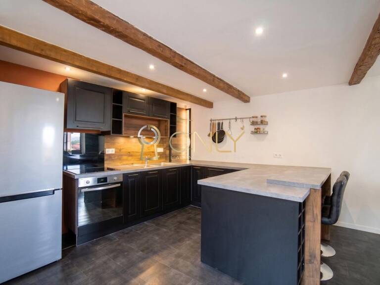 Trévoux - Maison de village - 83 m² habitables - 2 chambres — photo 1
