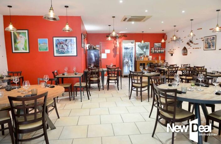 RESTAURANT EN COEUR DE VILLE (MURS ET FONDS) — photo 2