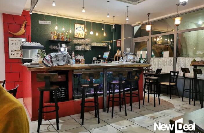 RESTAURANT EN COEUR DE VILLE (MURS ET FONDS) — photo 4