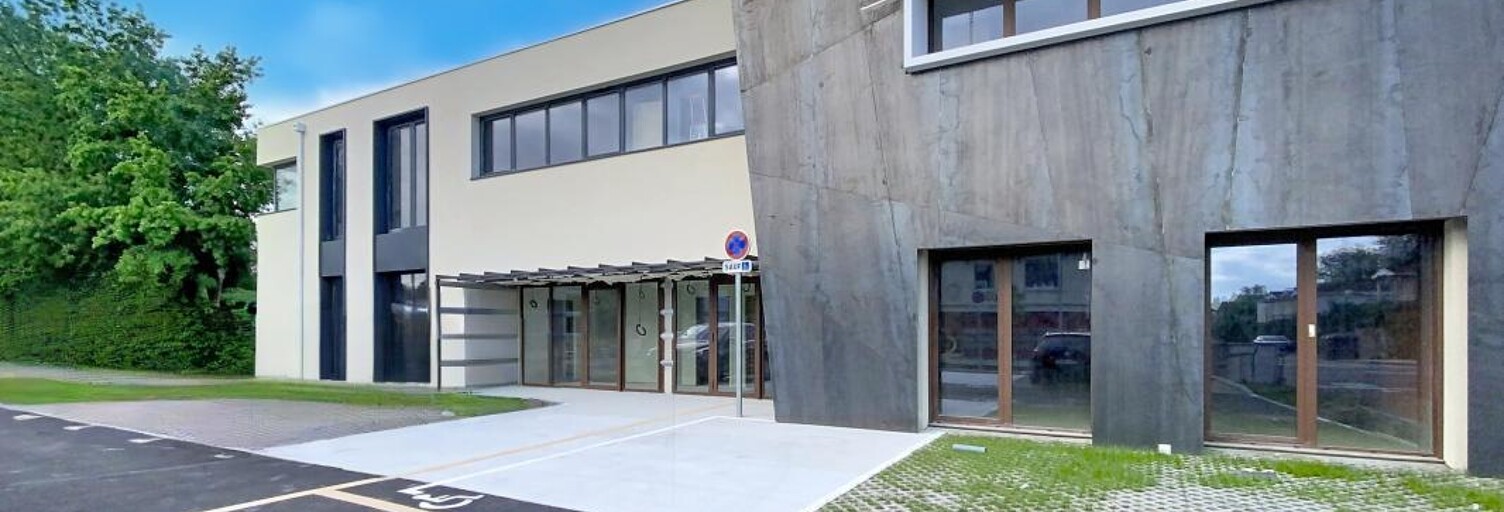 Commerce  120 m² à louer à Saint-Jean-d'Illac (33127)