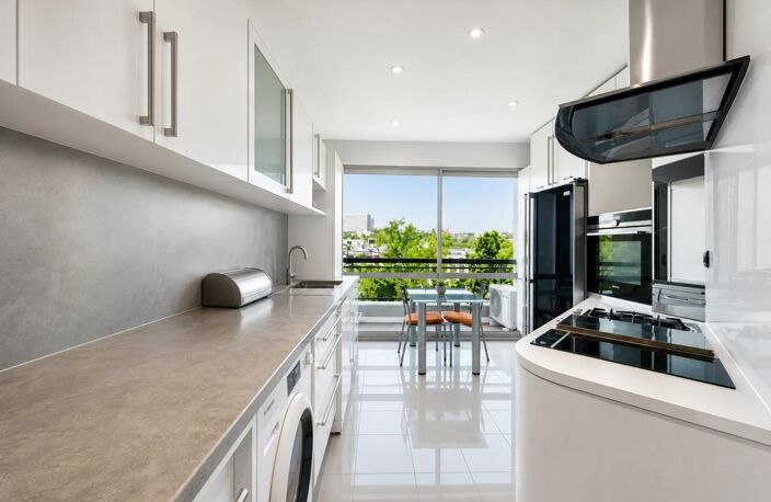 Saint-Giniez / Prado – Dernier étage, T5 150 m², 4 ch, terrasse — photo 5