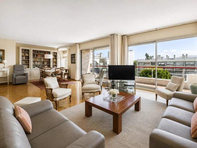 Saint-Giniez / Prado – Dernier étage, T5 150 m², 4 ch, terrasse — photo du bien