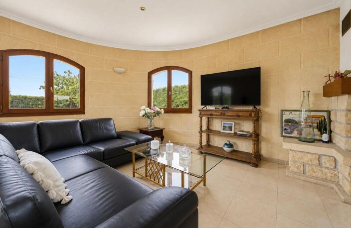 Laissez-vous séduire par cette villa de caractère — photo 5