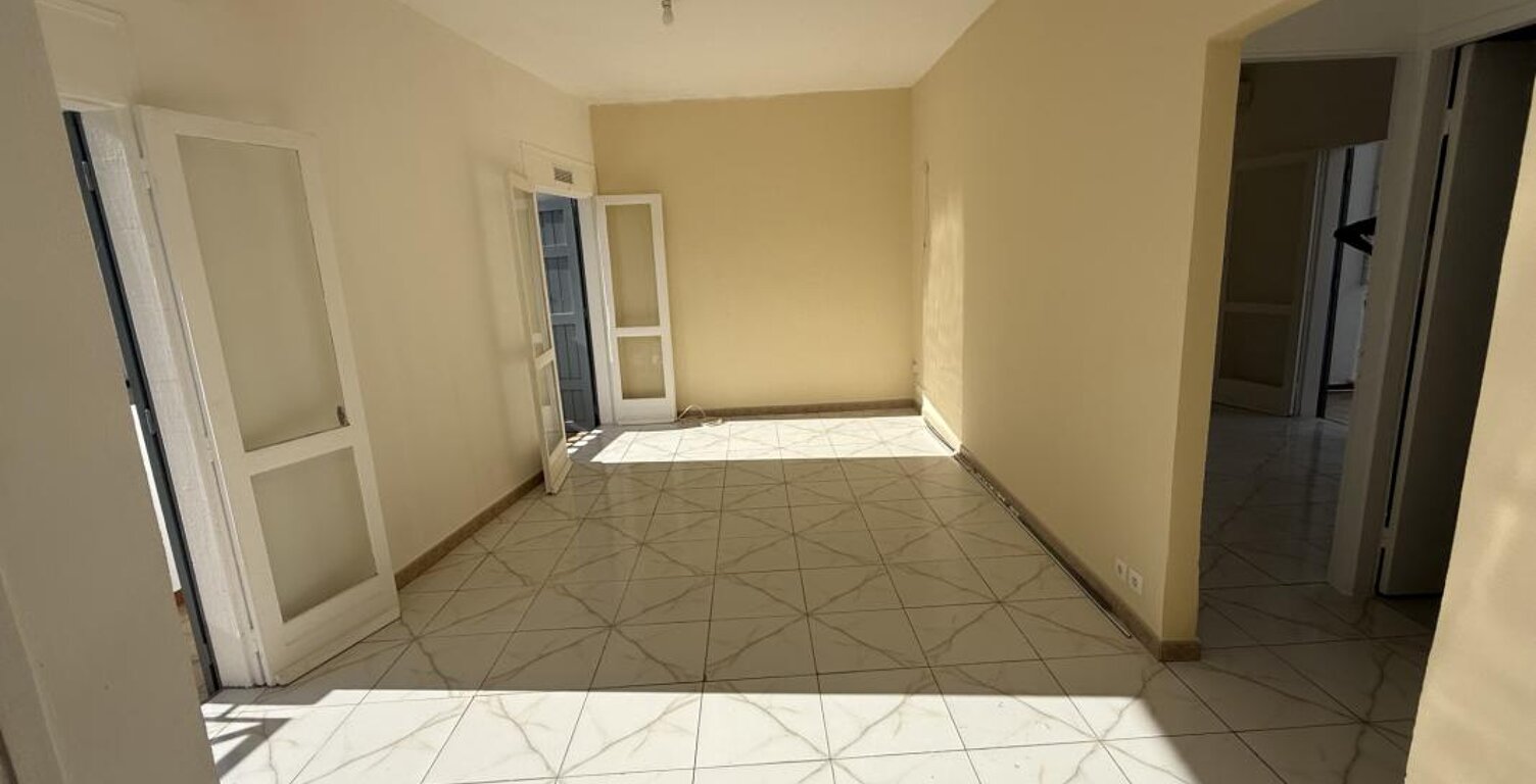 F2 de 37 m2 avec balcons de 12 m2 sur Saint Denis — photo 1