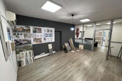 Local industriel  4500 €