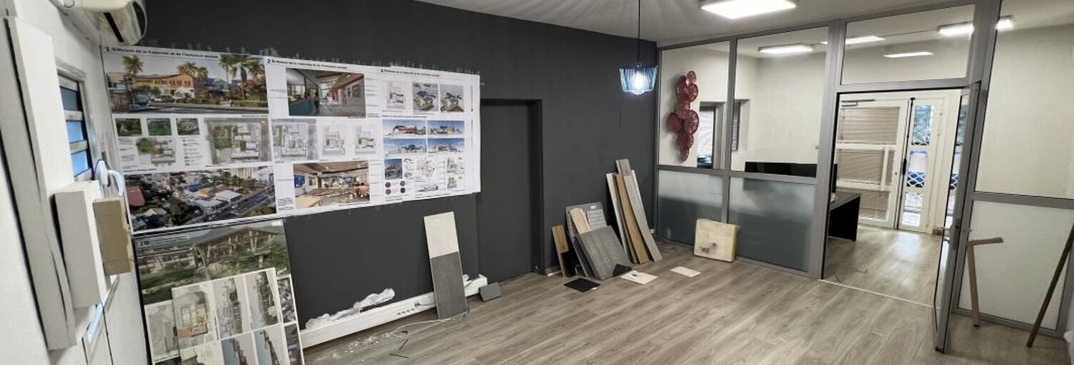 Local industriel  128 m² à louer à Saint-Denis (97400)