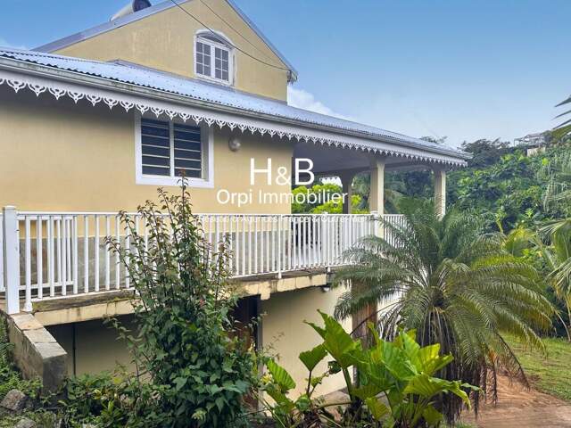À Vendre – Villa avec 3 logements indépendants – Vue Nature — photo du bien