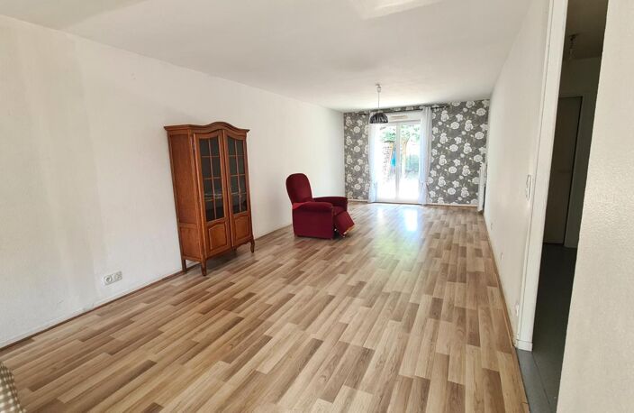 Maison À Vendre à Saint André de Cubzac Proche centre et commerces — photo 3