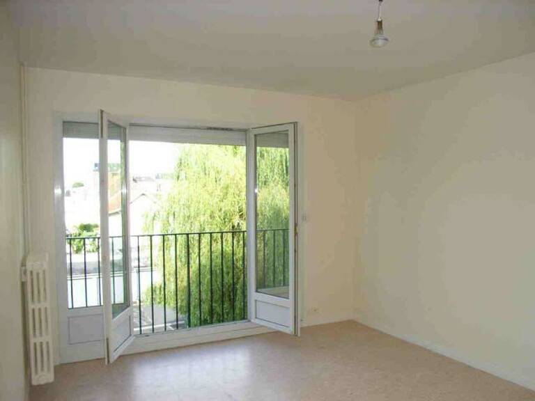 Appartement À Louer — photo 1