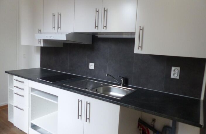 Appartement À Louer — photo 2