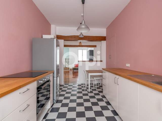 Appartement À Vendre — photo du bien