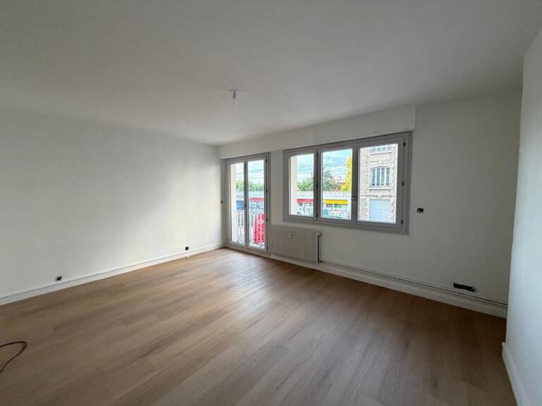   À louer – T3 rénové en plein centre-ville ✨ — photo 1