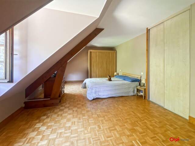 180 m² de sérénité et 4 chambres pour votre famille 🏫 — photo du bien