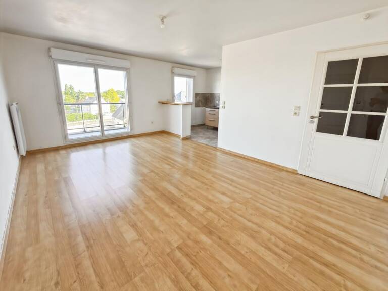   T2 LUMINEUX AVEC BALCON & DOUBLE PARKING – SAINT-JEAN-DE-BRAYE ☀️ — photo 1
