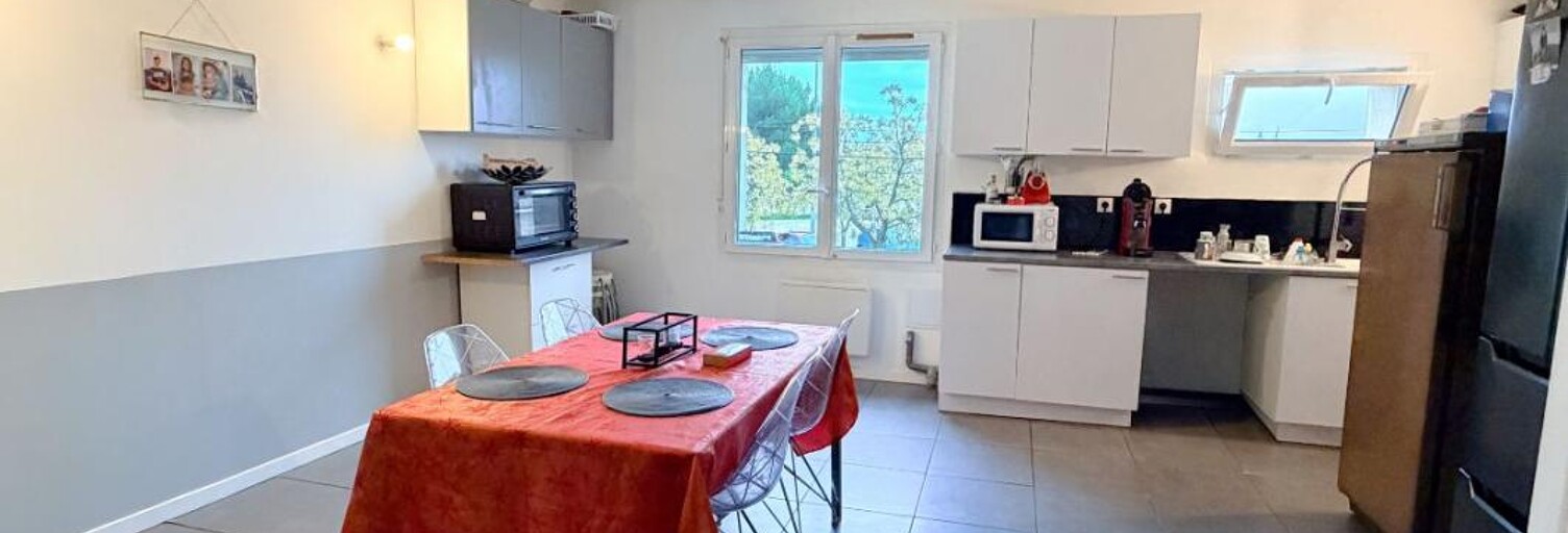 Immeuble  142 m² à vendre à Lauris (84360)
