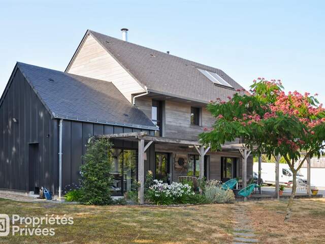 Maison Ahuille 5 pièce(s) 162 m2 — photo du bien