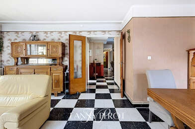 Appartement 4 pièces 126000 €