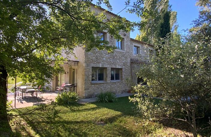 En Provence, Propriété d'Exception composée de diverses maisons en pierre pour plus de 1000 m² de bâti sur 6.3 HA — photo 3