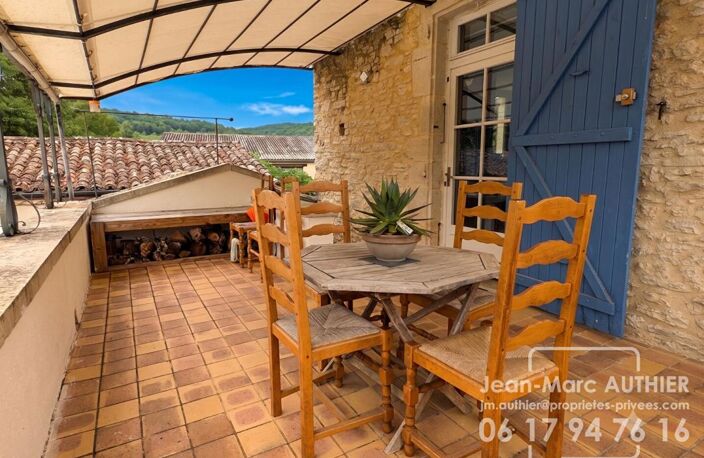 Léobard (46)  Ensemble en pierre du 18ème siècle avec 5 gîtes et piscine 752 700 — photo 3
