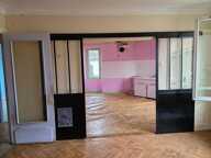 Dunières 43220 idéalement situé en plein centre du village proche des commodités Immeuble élevé sur caves sur trois niveaux plus combles aménageables à rénover en totalité environ 202m² habitables — photo 2