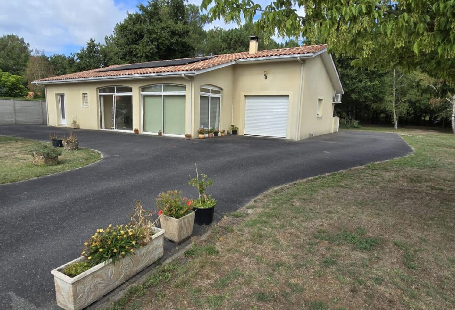 Maison en vente à terme occupée à St Vivien De Medoc 122 m2 sur terrain de 3871m2 — photo 1