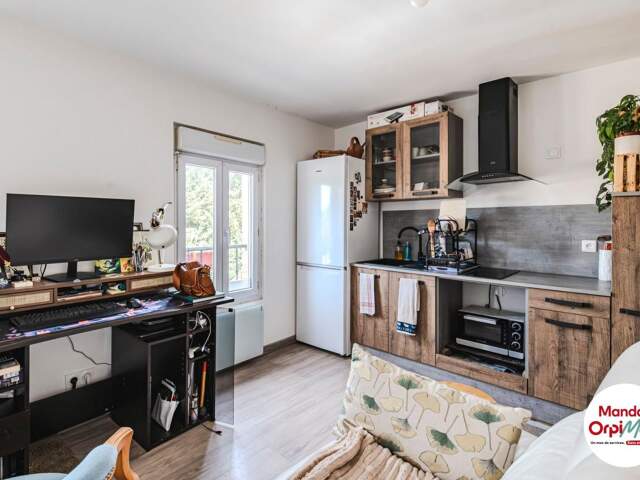 Appartement T2 vendu loué + plateau à Magenta — photo du bien
