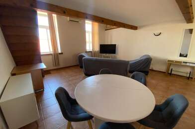 Appartement 3 pièces 750 €