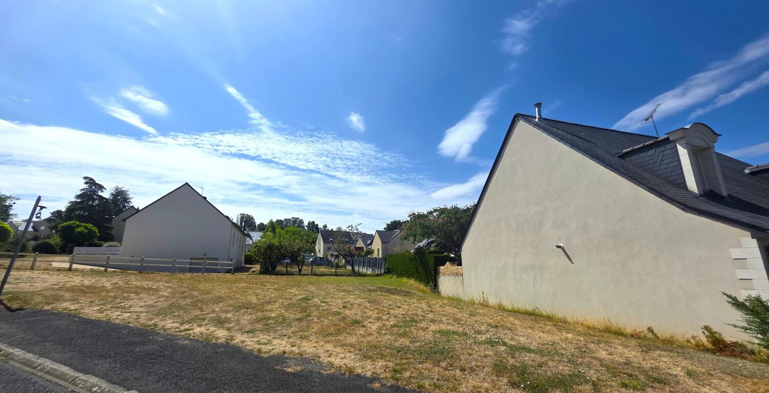 Rare : Terrain à bâtir sur Baugé Centre ! — photo 1
