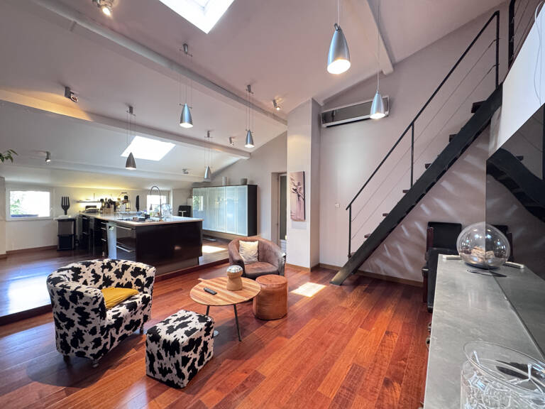 À vendre à Romans centre - Maison de ville T5 200m2 — photo 1