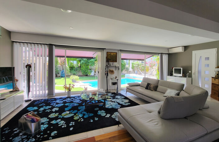 DPT GARD (30), à vendre, secteur PARIGNARGUES, maison de 181 — photo 4
