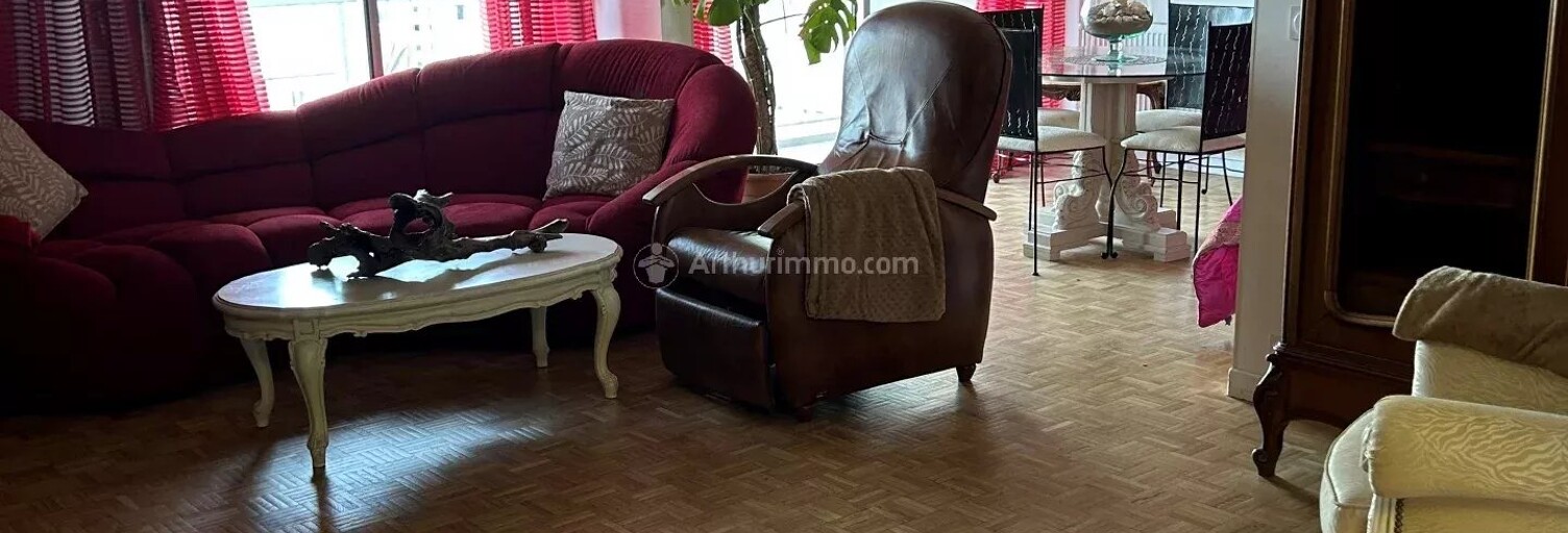 Appartement 5 Pièces 107 m² à louer à Bron (69500)