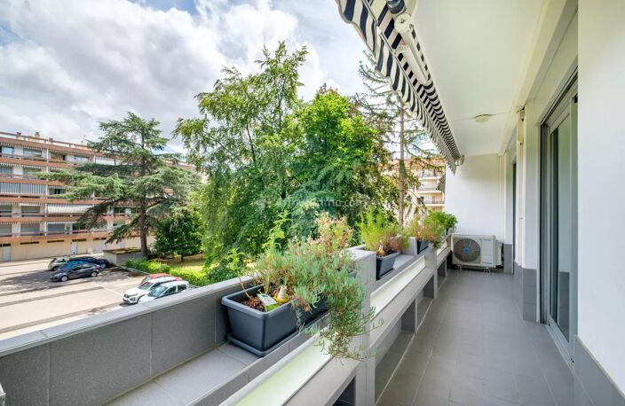 À vendre – Superbe T3 de 77 m² – Villeurbanne Gratte-Ciel — photo 3