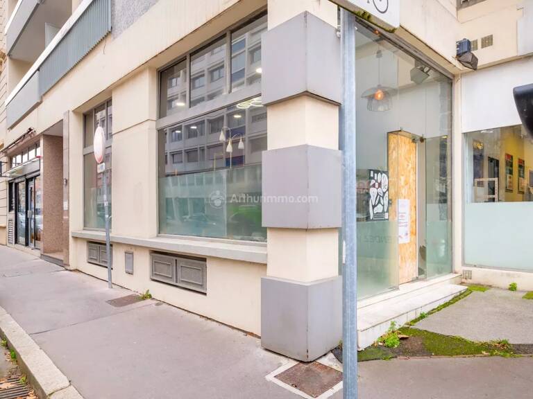 LOCAL LYON 6 - ANGLE DUQUESNE / BOILEAU — photo 1