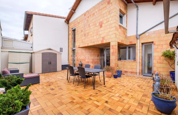 Villeurbanne Cusset – Superbe maison d’architecte de 147 m² avec terrasse et jardin — photo 5