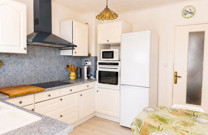 TOULON - LA RODE - APPARTEMENT T3/T4- ASCENSEUR - 89m2 — photo 4