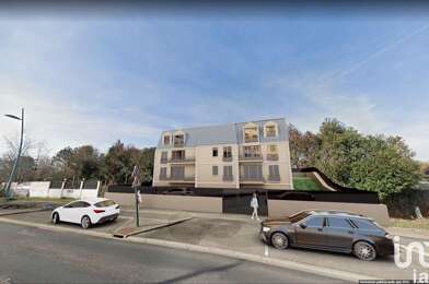 Appartement 3 pièces 302600 €