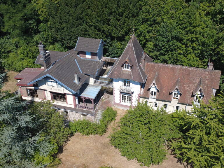 Maison 22 pièces 497 m² — photo 1