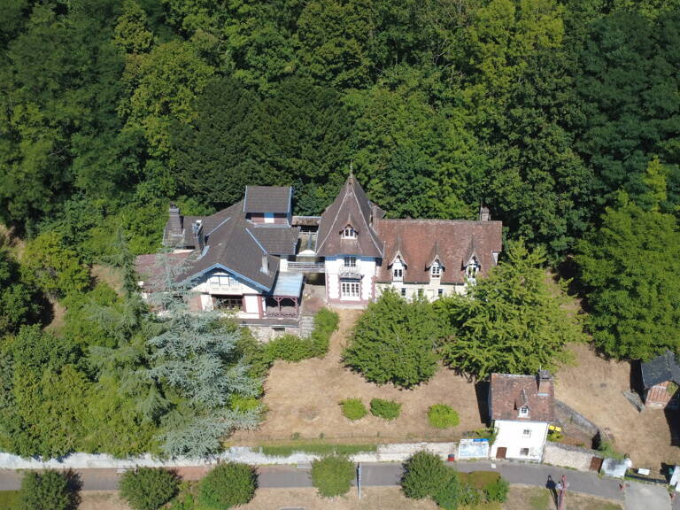 Maison 22 pièces 497 m² — photo 1
