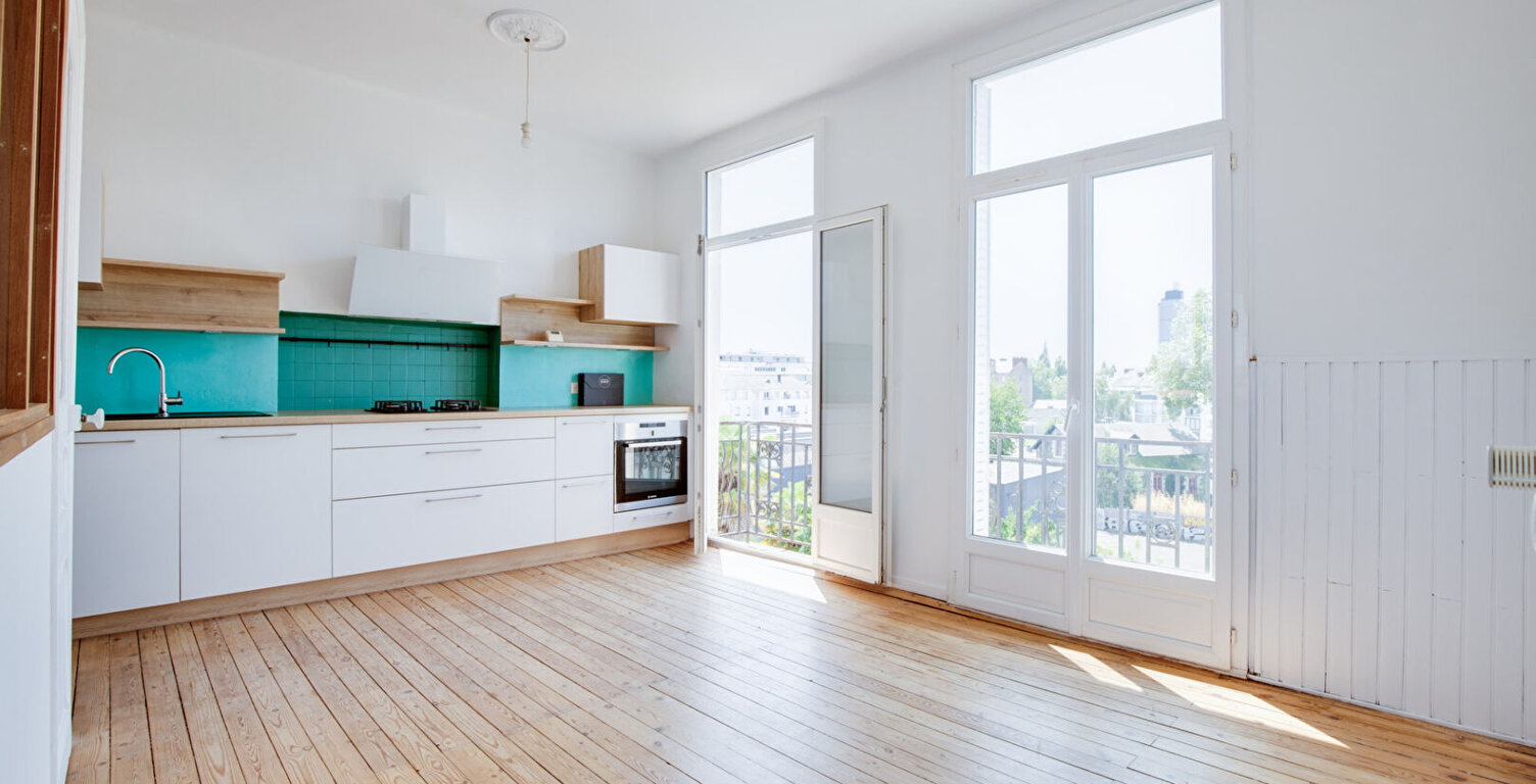 A VENDRE NANTES QUARTIER SAINT-CLEMENT/ERDRE CHARMANT TYPE 3 EN DUPLEX AVEC JARDIN PRIVATIF — photo 1