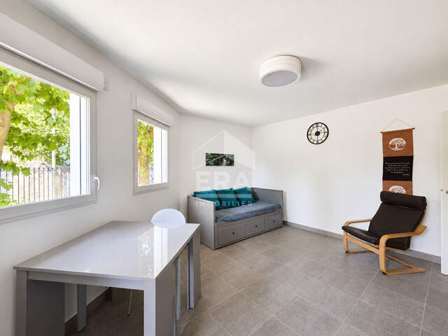 LA COLLE-SUR-LOUP : 2 PIÈCES AVEC DEUX TERRASSES ET GARAGE — photo du bien