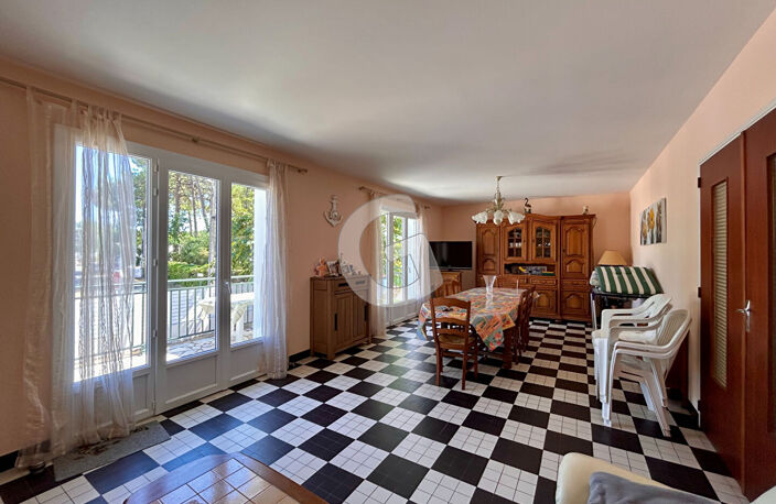 Maison 113 m² 5 pièces à vendre à La Tranche Sur Mer — photo 2