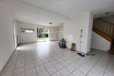 Maison 6 pièces 1355 €