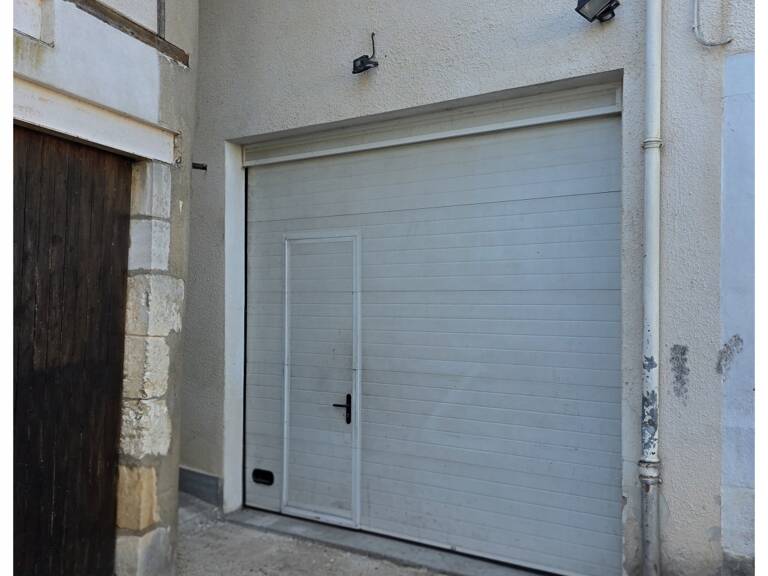 Vente Garage 72 m&sup2; — photo 1
