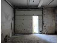 Vente Garage 72 m&sup2; — photo 2