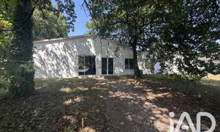 Commerce  860 m² à vendre à Gond-Pontouvre (16160)