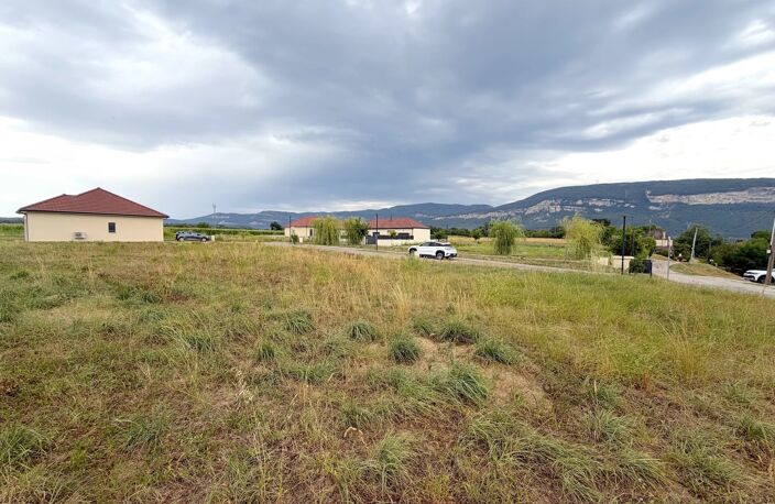 Terrain 650 m² - MONTALIEU-VERCIEU centre — photo 2