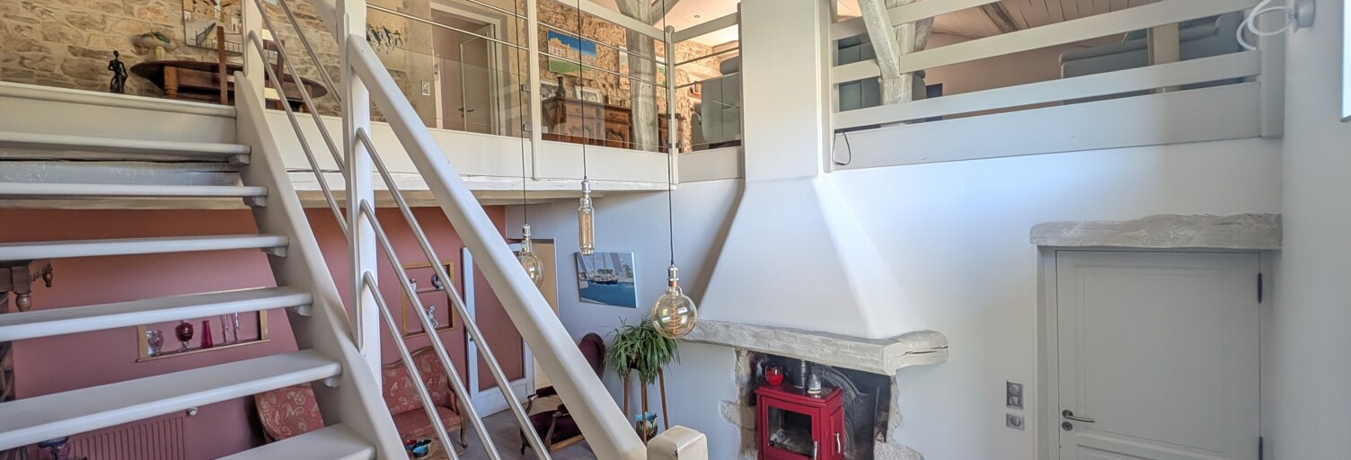 Maison 8 Pièces 157 m² à vendre à Arbent (01100)