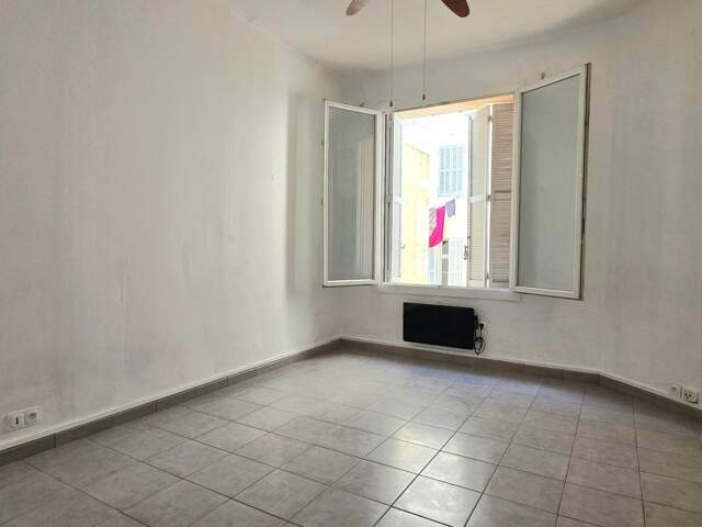 Studio quartier Chalucet — photo du bien